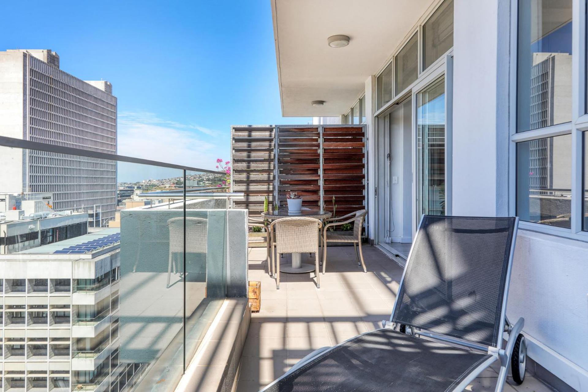 Apartment Backup-powered Elegant Balcony *